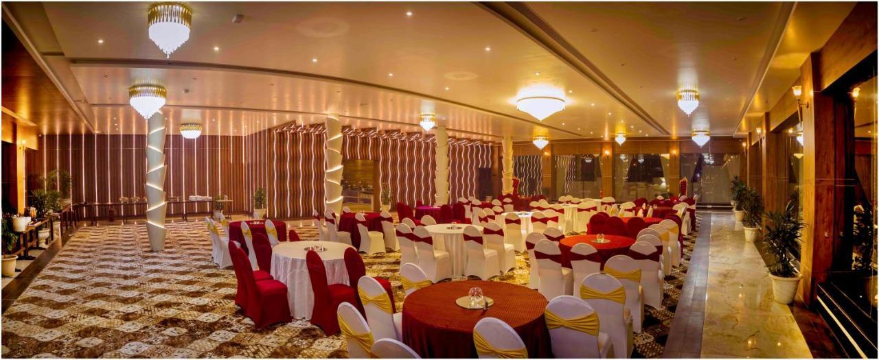 Hotel The Kingsbury Birtamode Ngoại thất bức ảnh